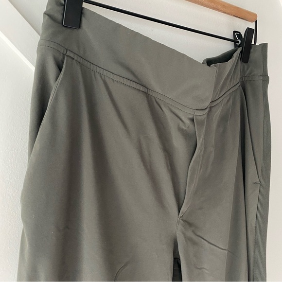 Athleta Brooklyn Mid Rise Ankle Pant - 6 - Picture 6 of 14